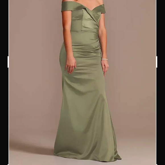 Green Bridesmaid Dress - Picture 3 of 4